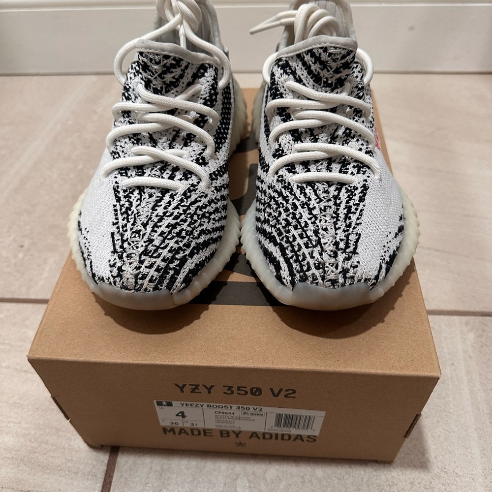 Adidas Yeezy Boost 350 V2 Zebra Kids 4